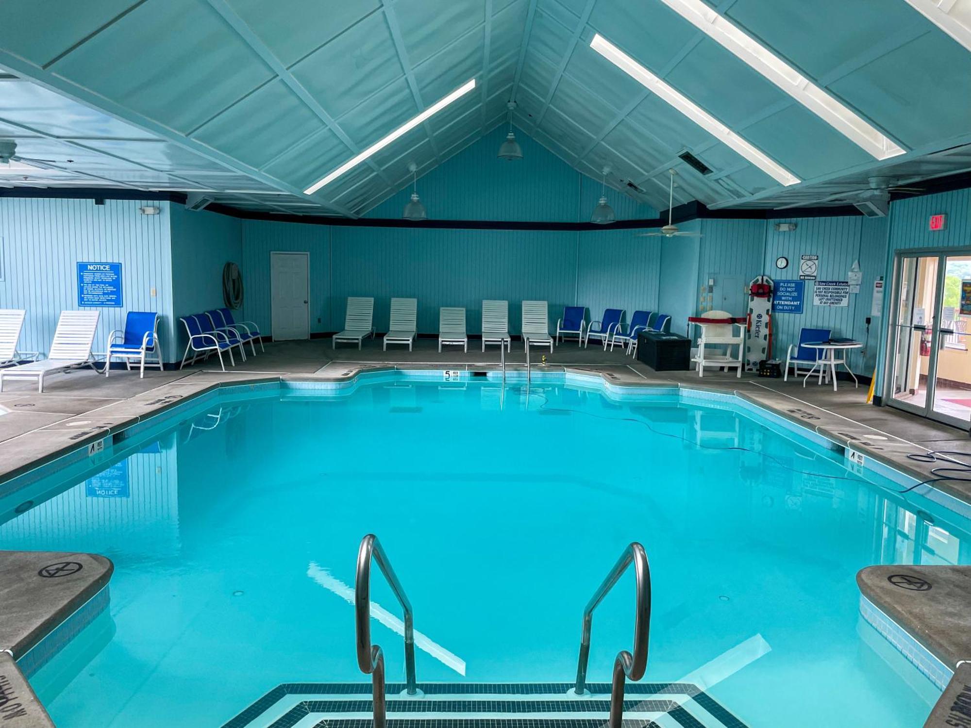 Premier Cozy Cabin - Free Amenities & Comm Indoor Pools Bushkill Exterior photo